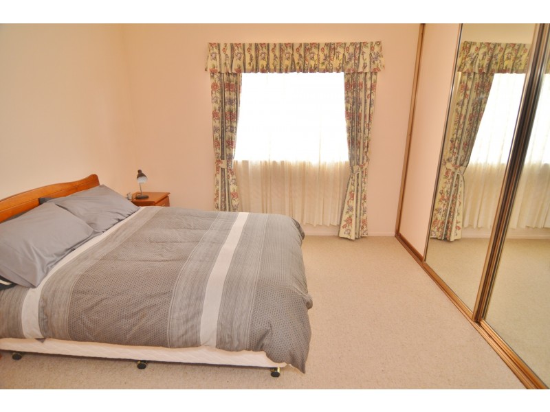 27 Sandford Avenue, Lithgow NSW 2790