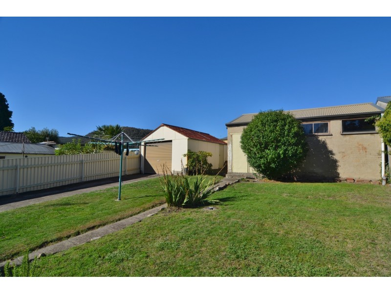 27 Sandford Avenue, Lithgow NSW 2790