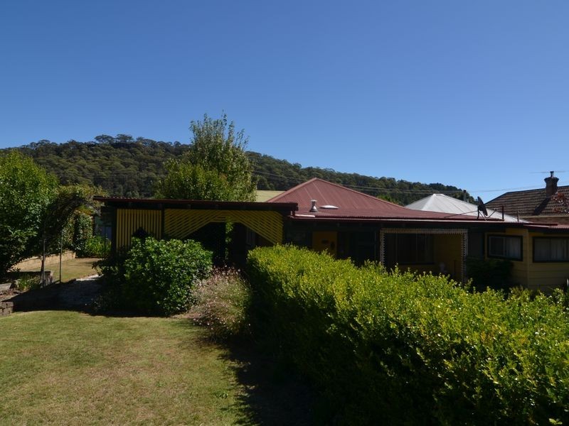 17 Redgate Street, Lithgow NSW 2790