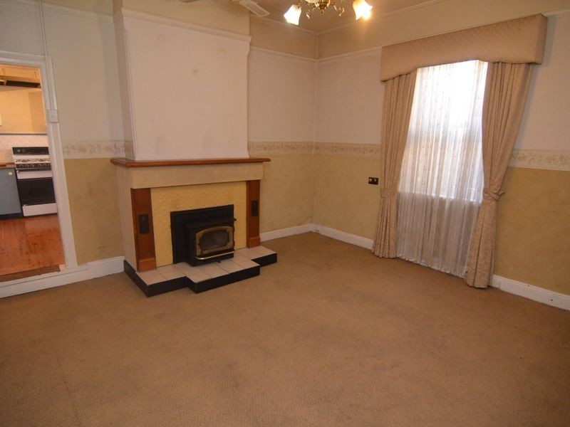 69 Inch Street, Lithgow NSW 2790