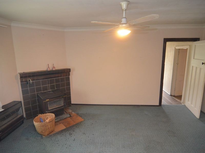 25 Bells Road, Lithgow NSW 2790