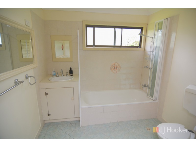 6 Thompson Street, Portland NSW 2847