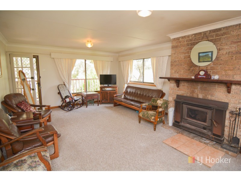 6 Thompson Street, Portland NSW 2847