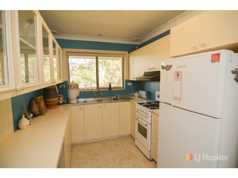 6 Thompson Street, Portland NSW 2847