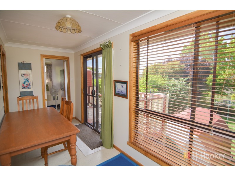 6 Thompson Street, Portland NSW 2847