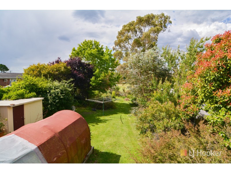 6 Thompson Street, Portland NSW 2847
