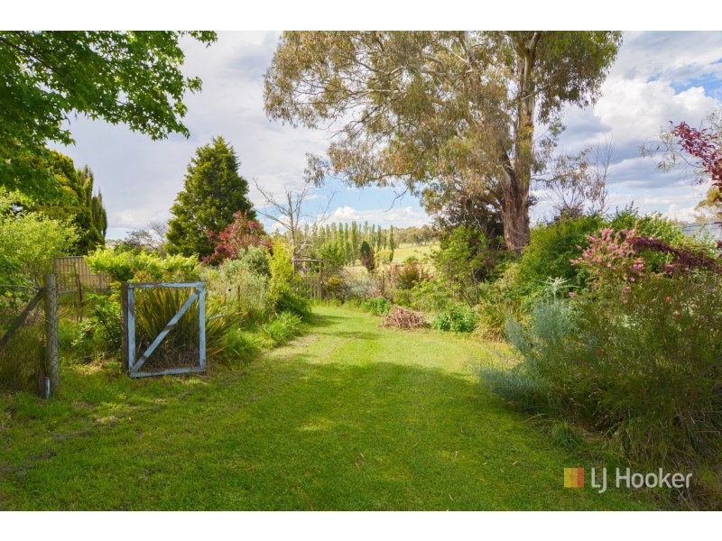 6 Thompson Street, Portland NSW 2847