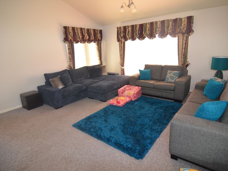4 Claret Ash Avenue, Lithgow NSW 2790