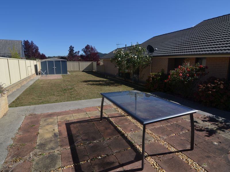 4 Claret Ash Avenue, Lithgow NSW 2790