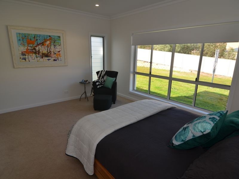 6 Hillcrest Avenue, Lithgow NSW 2790