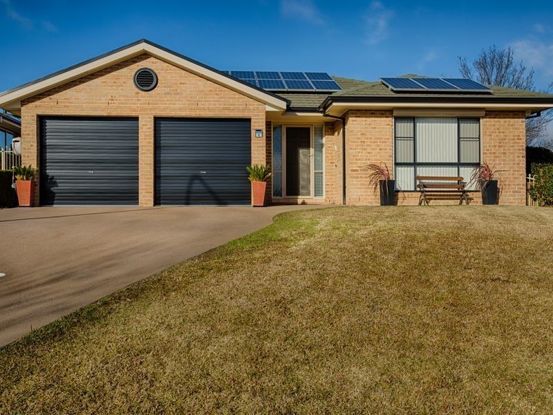 9 Acer Place, Lithgow NSW 2790