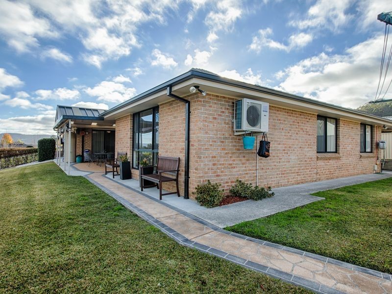 9 Acer Place, Lithgow NSW 2790