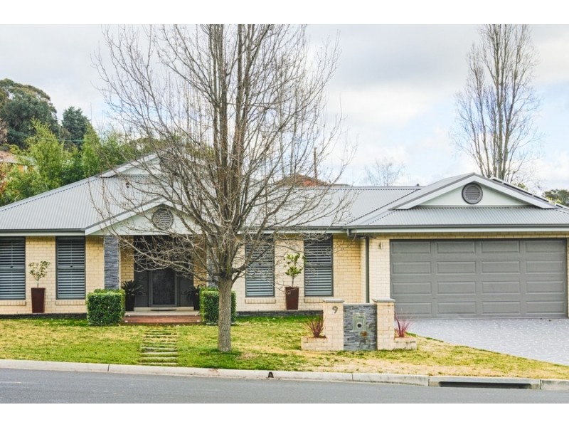 9 Munbinga Drive, Lithgow NSW 2790
