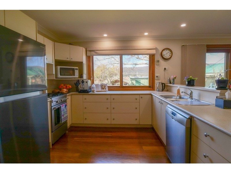 33 Ordnance Avenue, Lithgow NSW 2790