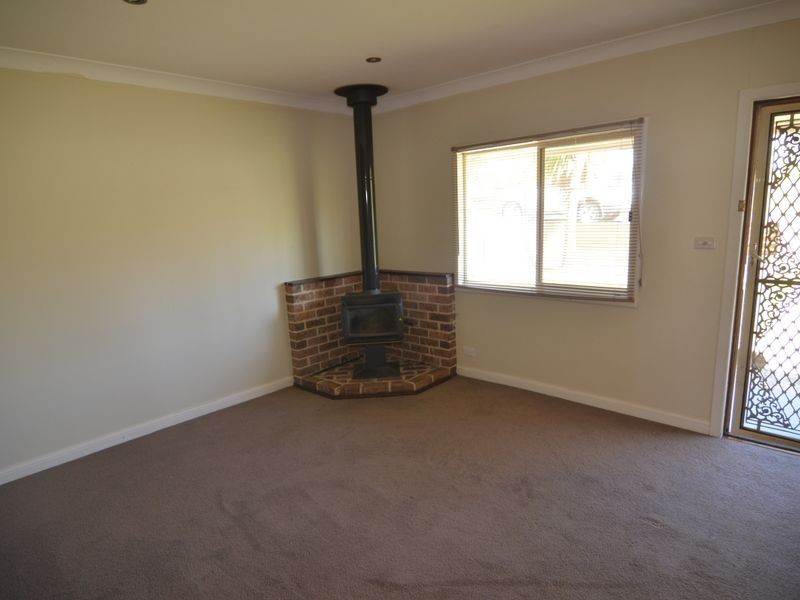 17 Piper Street, Portland NSW 2847