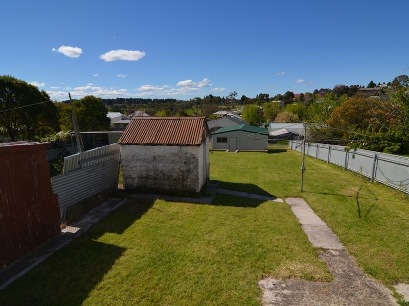 17 Piper Street, Portland NSW 2847