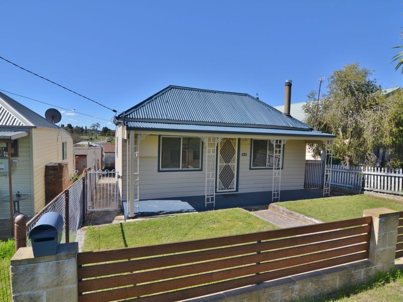 17 Piper Street, Portland NSW 2847
