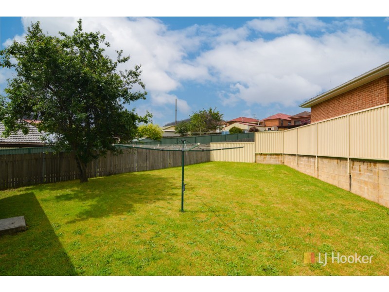 15 Sandford Avenue, Lithgow NSW 2790