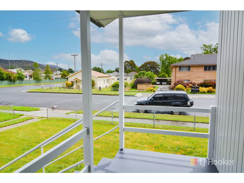 15 Sandford Avenue, Lithgow NSW 2790