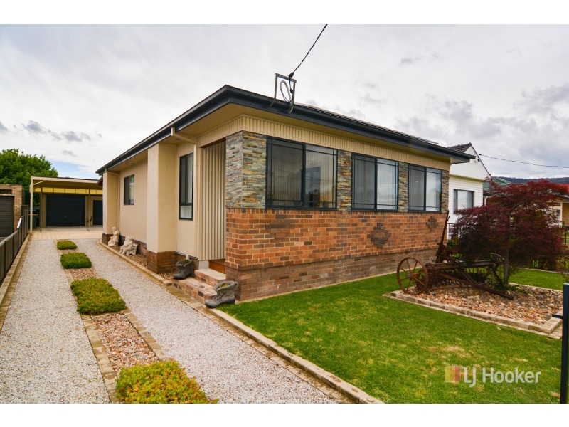 55 Enfield Avenue, Lithgow NSW 2790