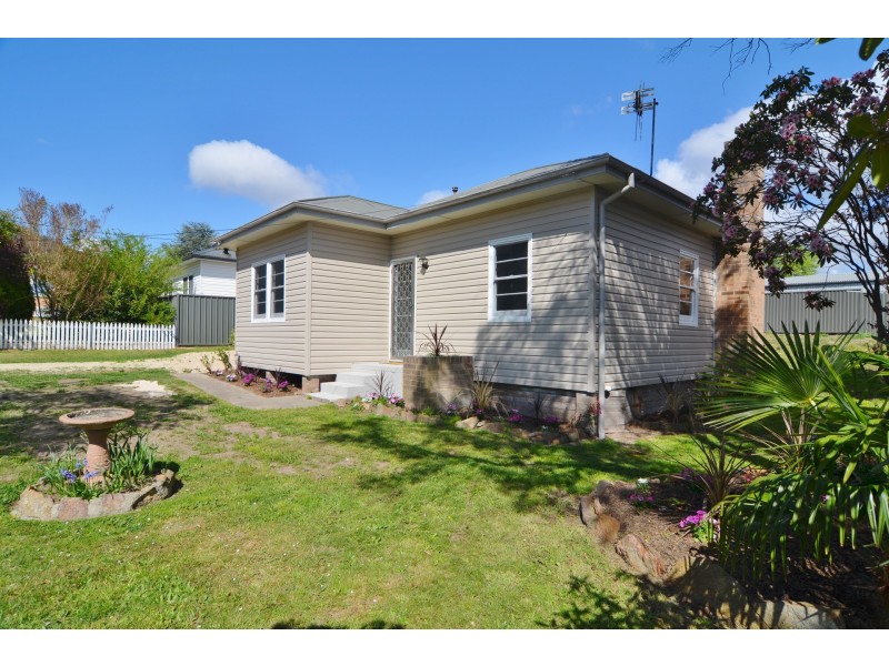 17 Lemnos Street, Lithgow NSW 2790