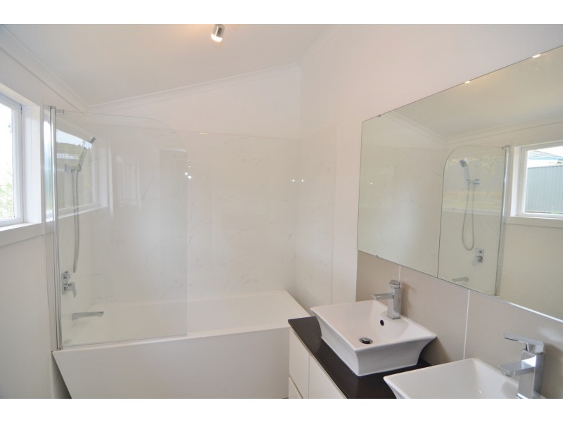 17 Lemnos Street, Lithgow NSW 2790