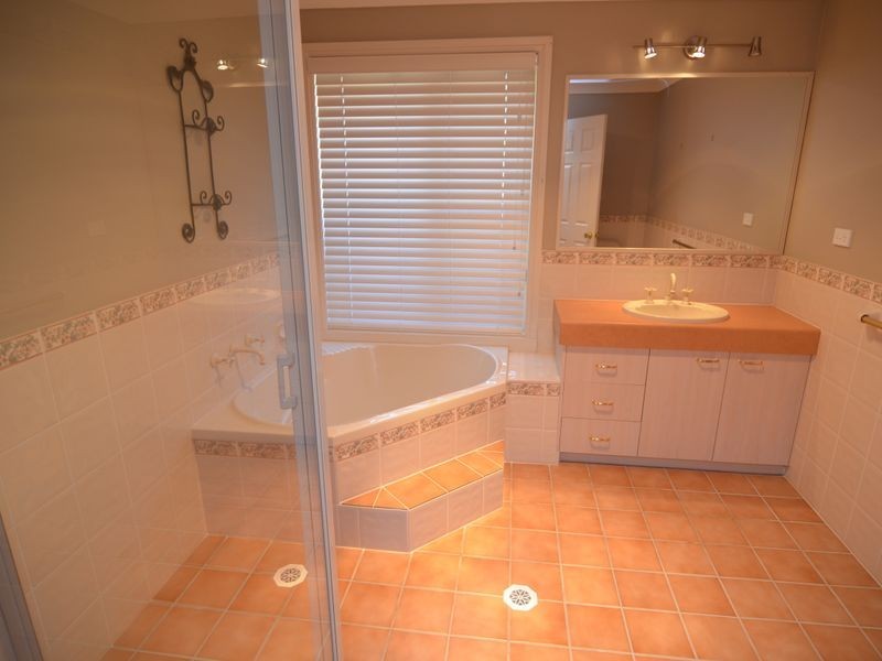 52 Hayley Street, Lithgow NSW 2790