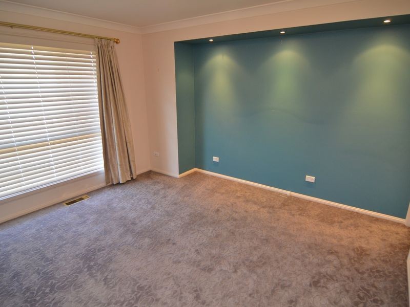 52 Hayley Street, Lithgow NSW 2790