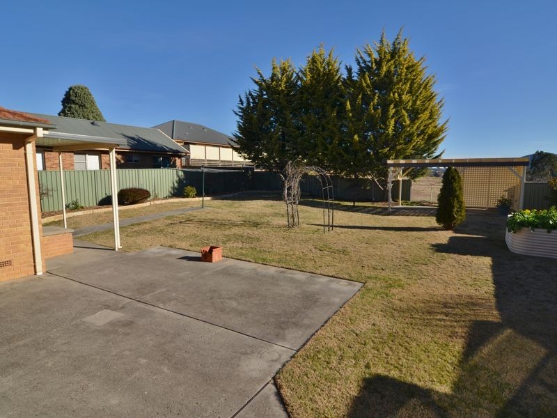 52 Hayley Street, Lithgow NSW 2790
