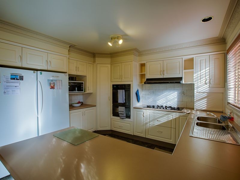 28 Robinia Drive, Lithgow NSW 2790