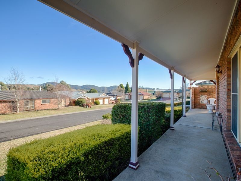 28 Robinia Drive, Lithgow NSW 2790