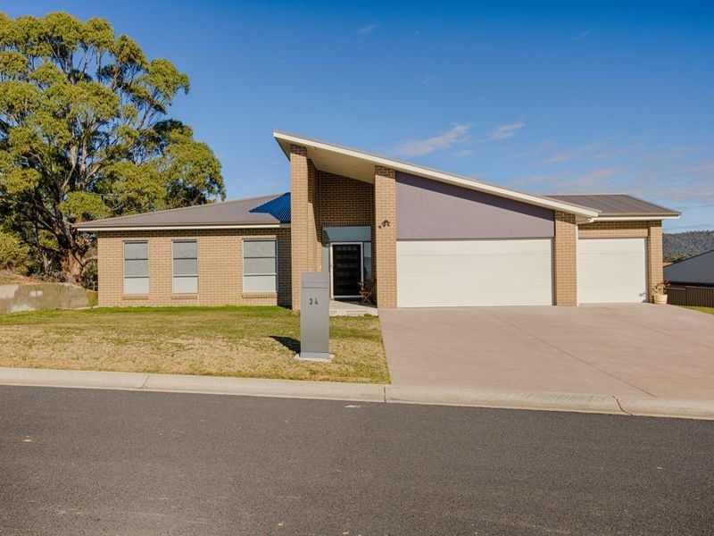 34 Hillcrest Avenue, Lithgow NSW 2790