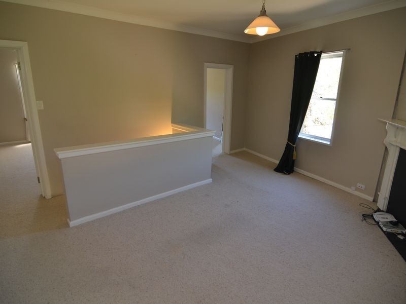 29 Bells Road, Lithgow NSW 2790