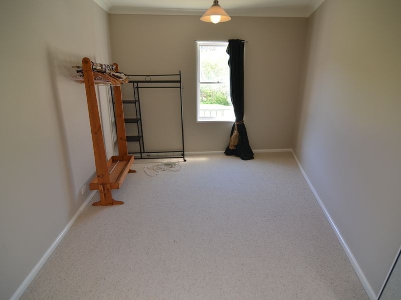 29 Bells Road, Lithgow NSW 2790