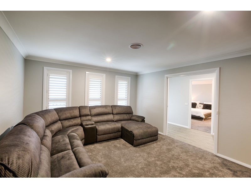 21 Surveyors Way, Lithgow NSW 2790