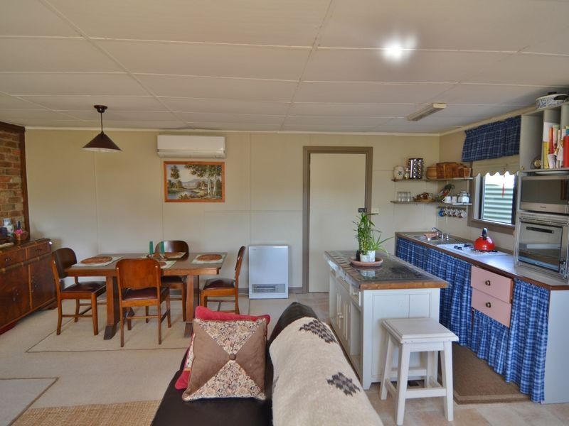 84 Sir Thomas Mitchell Drive, South Bowenfels NSW 2790