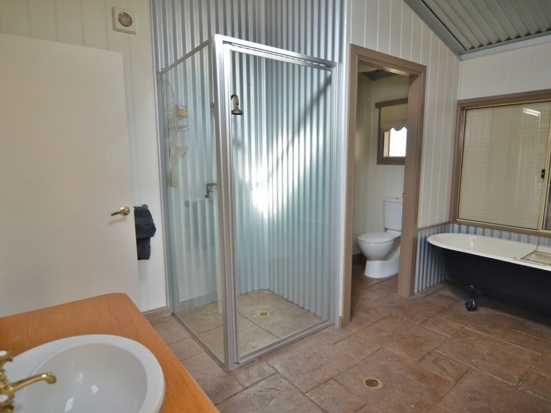 84 Sir Thomas Mitchell Drive, South Bowenfels NSW 2790