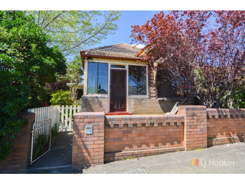 17 Calero Street, Lithgow NSW 2790
