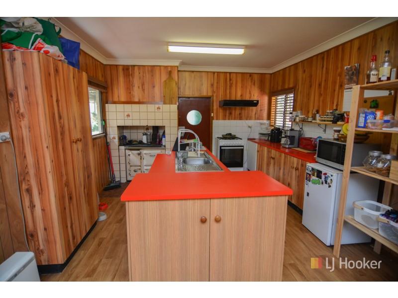 17 Calero Street, Lithgow NSW 2790