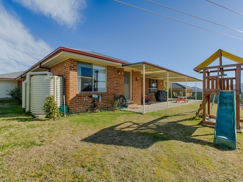 8 Robertson Street, Lithgow NSW 2790