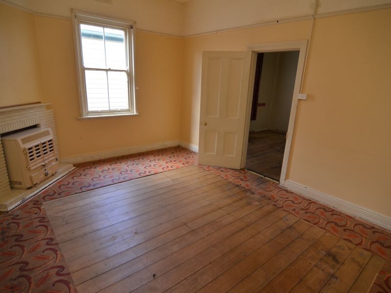 27 Ferro Street, Lithgow NSW 2790