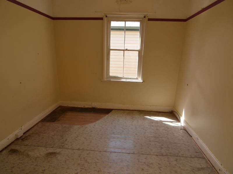 27 Ferro Street, Lithgow NSW 2790