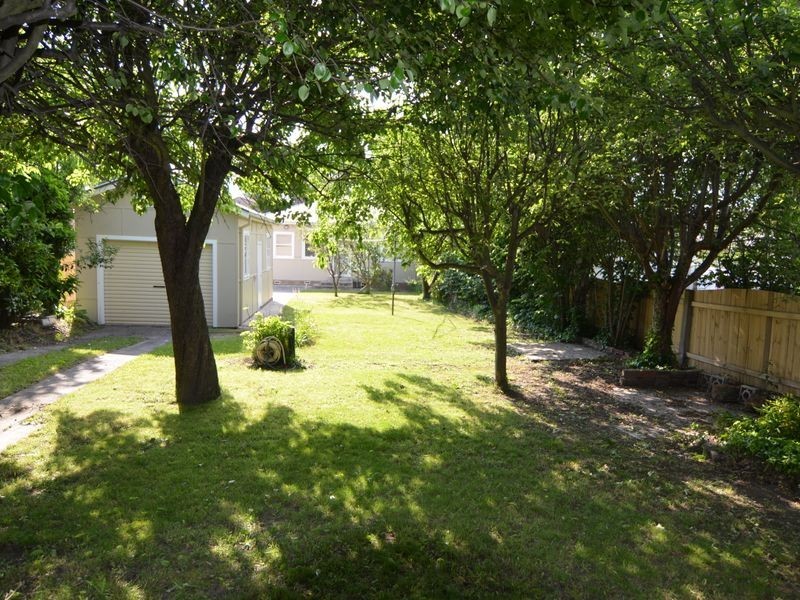 31 Enfield Avenue, Lithgow NSW 2790