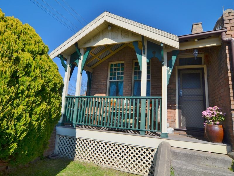 42 Cook Street, Lithgow NSW 2790