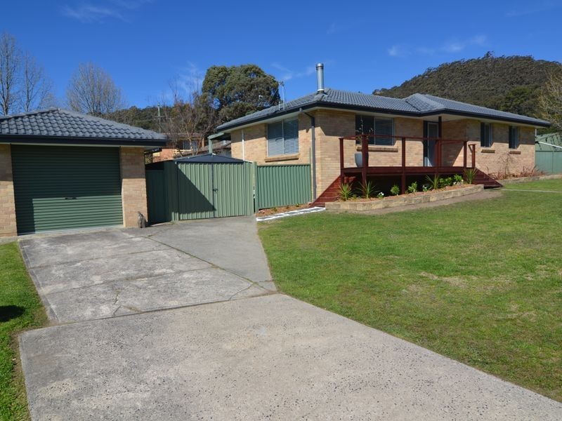 2 Boronia Street, Lithgow NSW 2790