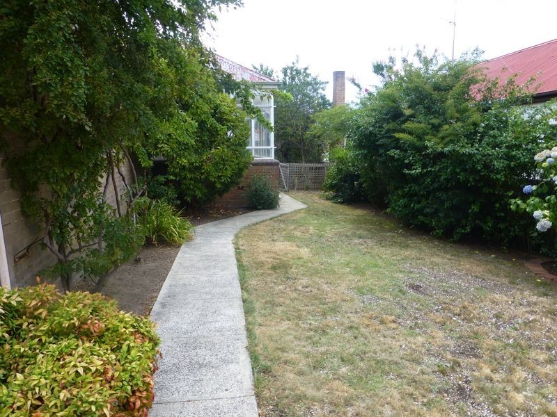 24 Calero Street, Lithgow NSW 2790