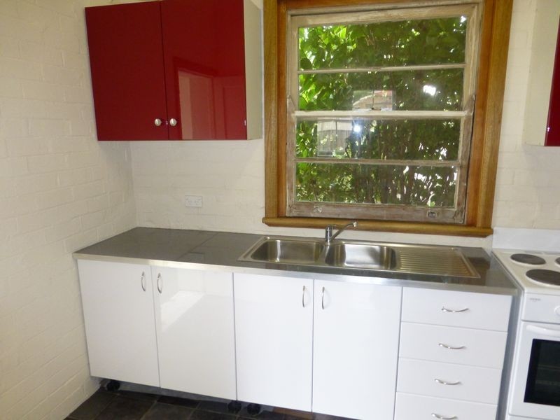 24 Calero Street, Lithgow NSW 2790