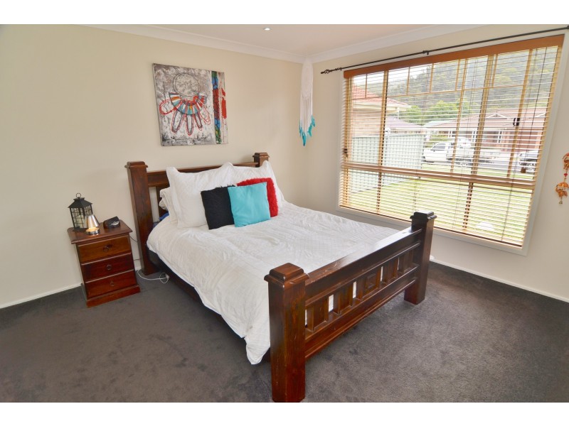 8 Mortlock Close, Lithgow NSW 2790