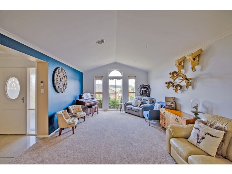 39 Robinia Drive, Lithgow NSW 2790