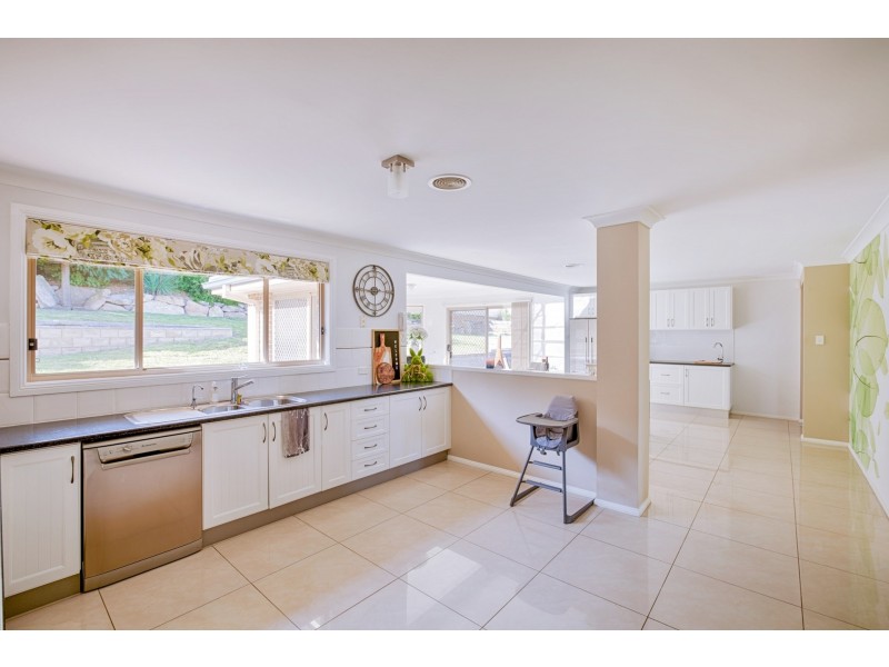 39 Robinia Drive, Lithgow NSW 2790